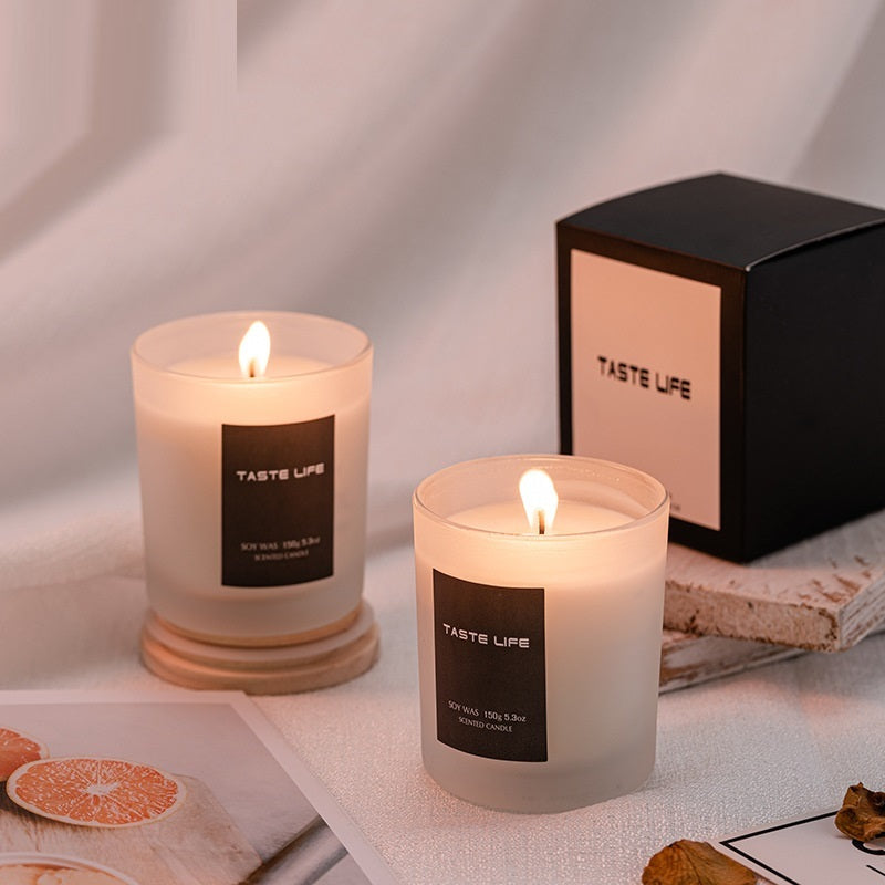 Handmade Soy Wax Scented Candle with Wooden Lid – 16 Scents Aromatherapy Candle