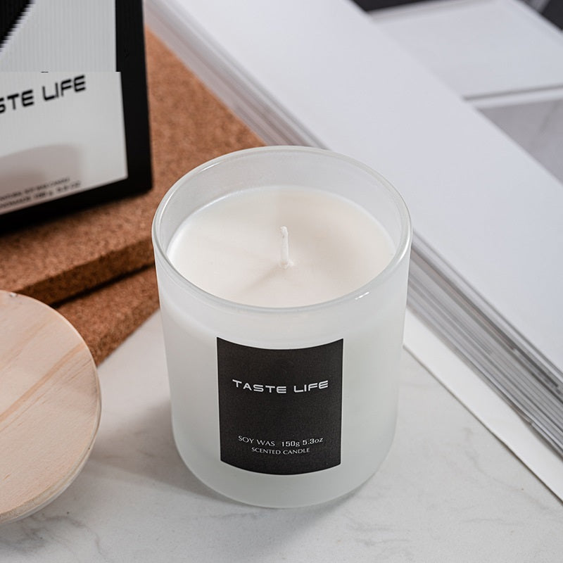 Handmade Soy Wax Scented Candle with Wooden Lid – 16 Scents Aromatherapy Candle