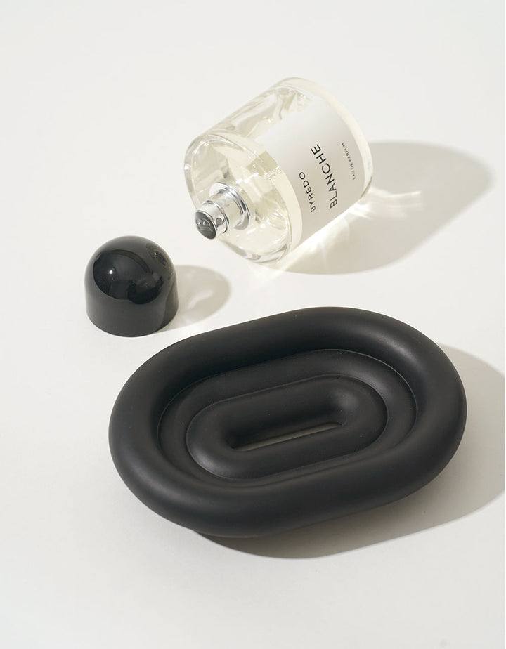 Black Resin Soap Dish and Bathroom Storage Tray Set Nordic Minimalist