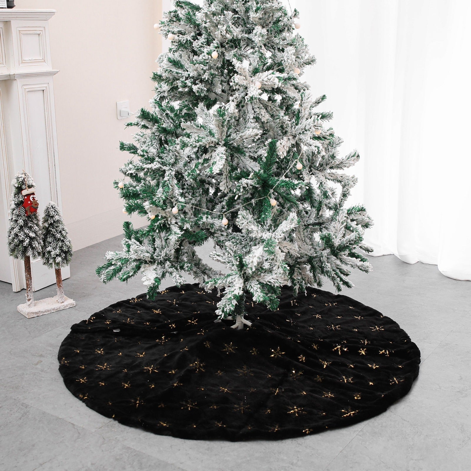 Black Velvet Christmas Tree Skirt Home Decor Embroidered Cushion
