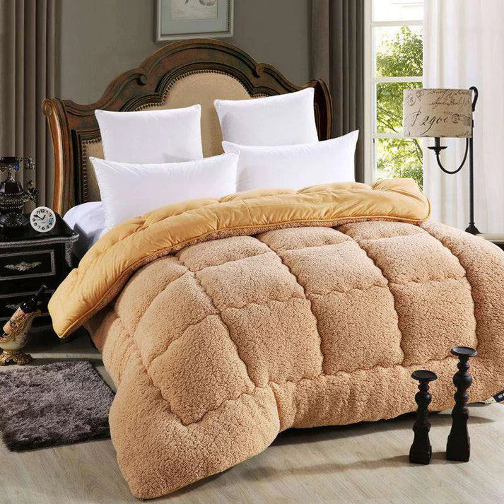 Warm Winter Comforter - Soft Lamb Wool Touch Microfiber Quilt | 2 Sizes | 4 Colors