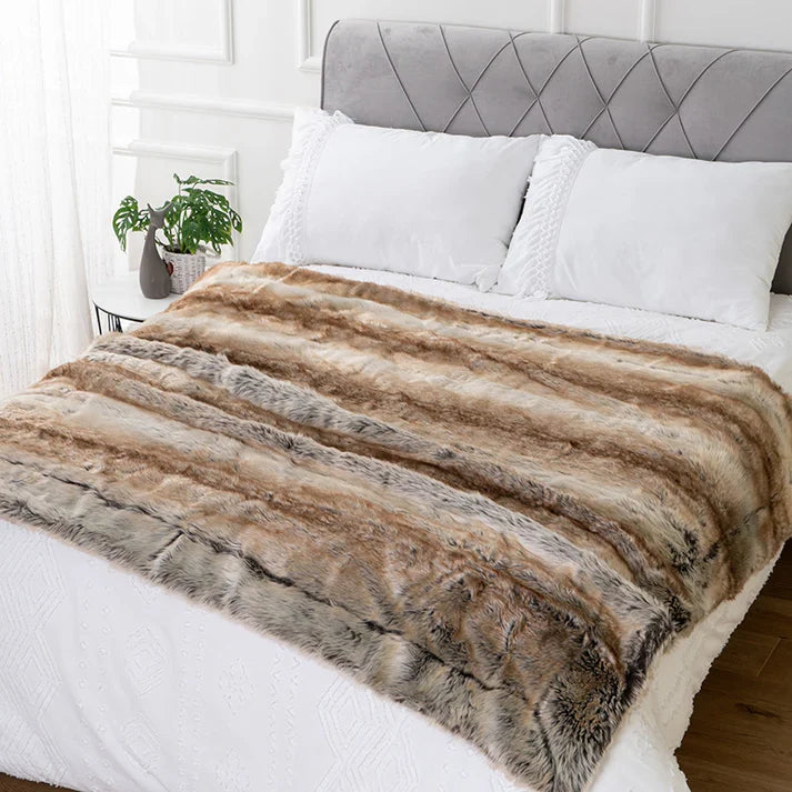 Faux Fur Throw Blanket Luxury Plush Soft Blanket for Bed & Sofa | 2 Sizes