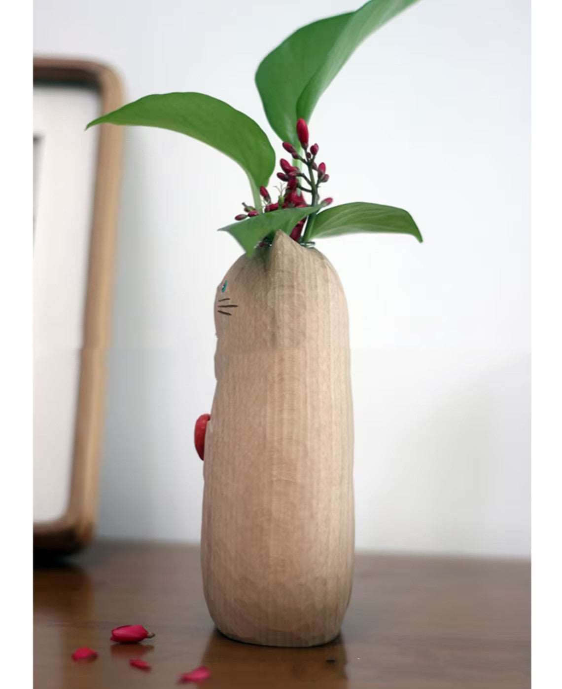 Wooden Cat Vase – Handmade Heart Design | Cute Cat Home Decor & Cat Lover Gift